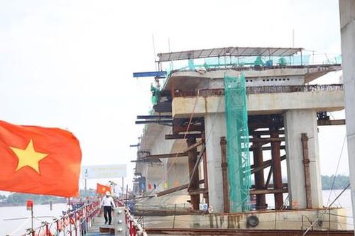 Hợp long cây cầu của dự án 8.000 tỷ, nối hai tỉnh của ĐBSCL