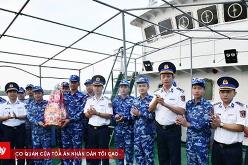 Tàu CSB 6009 lên đường thực hiện nhiệm vụ trực Tết Nguyên đán Ất Tỵ trên biển