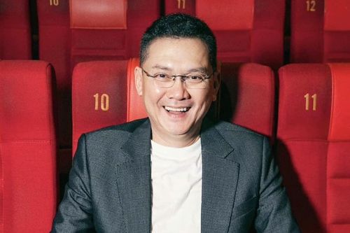 Nam NSƯT là công tử nhà giàu sa cơ, U60 không vợ con và vẫn miệt mài chạy sô