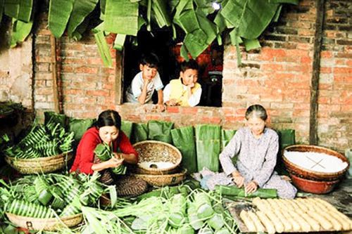 Tết bao la niềm nhớ thương