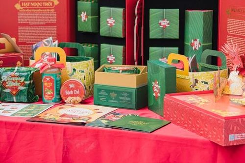 Tết xa xỉ với bánh chưng tiền triệu