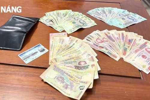 Bắt quả tang đối tượng trộm cắp tài sản của du khách nước ngoài