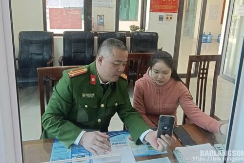 Chuyển trả lại gần 500 triệu đồng cho người chuyển nhầm vào tài khoản ngân hàng