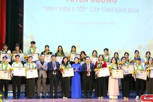 Gala 'Tự hào sinh viên Sơn La'