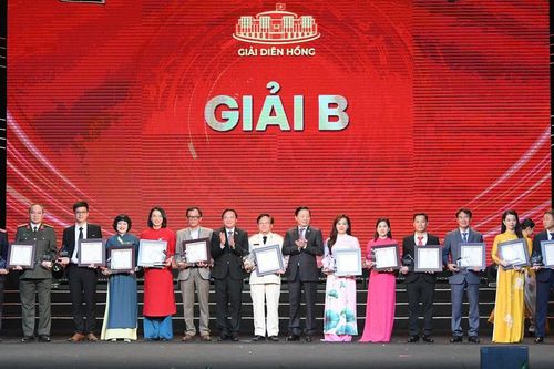 Nghị quyết của 'Ý Đảng, lòng dân' đi vào cuộc sống