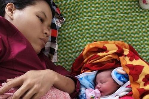 Tài xế của Đồn biên phòng giúp sản phụ sinh con trên đường cấp cứu
