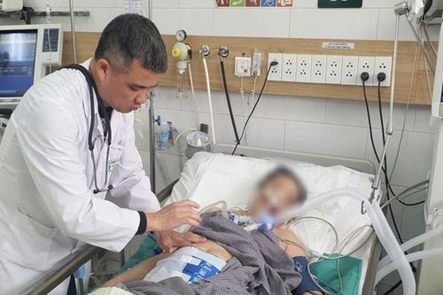 Người phụ nữ 67 tuổi ở Thanh Hóa bị hôn mê sâu, nhập viện cấp cứu sau khi uống nhầm loại hạt chứa chất kịch độc chữa viêm dạ dày