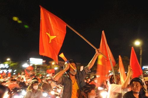 Đà Nẵng: Người dân ăn mừng chiến thắng của đội tuyển Việt Nam