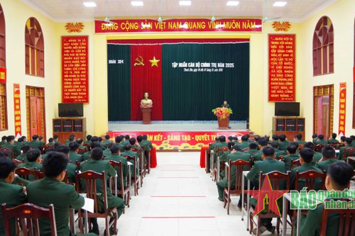 Sư đoàn 324 (Quân khu 4) tập huấn cán bộ chính trị năm 2025