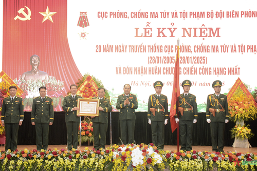 Cục Phòng, chống ma túy và tội phạm Bộ đội Biên phòng đón nhận Huân chương Chiến công hạng nhất