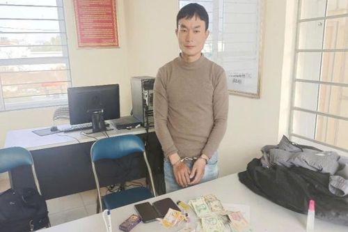 Bắt đối tượng lợi dụng sơ hở trộm tiền của nữ chủ quán