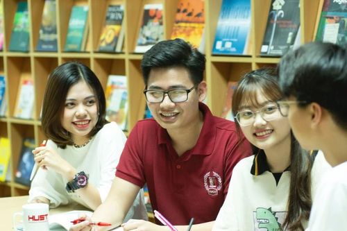 Học hộ, thi hộ: Việc nhẹ, lương cao?