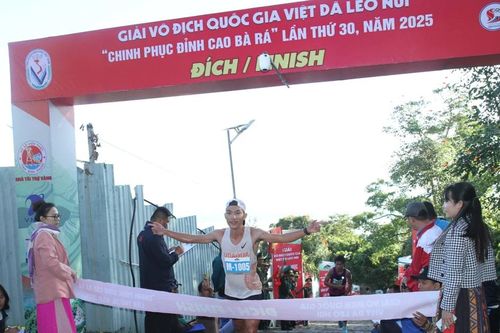 Kỷ lục ấn tượng tại Giải việt dã leo núi Bà Rá