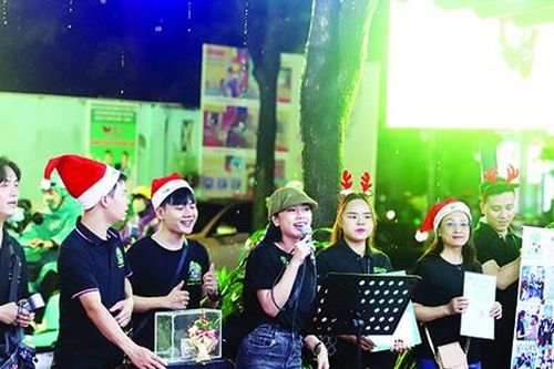 Hát để sẻ chia