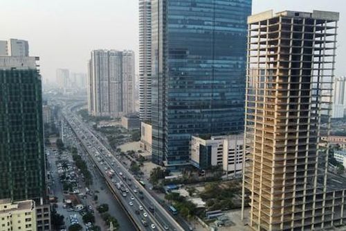 Những cao ốc 'chọc trời' trơ khung bỏ hoang trên 'đất vàng' Thủ đô