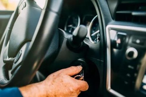 Xe khó khởi động lúc trời lạnh, chuyên gia tiết lộ mẹo đơn giản để khắc phục