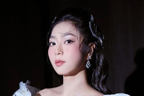 Hà Thanh Xuân độc thân, kín tiếng về chuyện tình cảm sau đổ vỡ