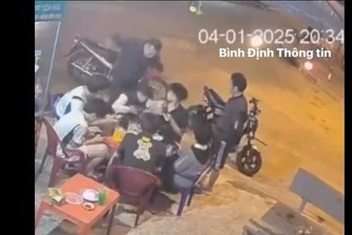 Vụ người đàn ông hành hung học sinh ở Bình Định:Gia đình không chấp nhận hòa giải, chuyển hồ sơ lên công an