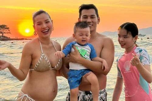 Phương Trinh Jolie mặc đồ tắm khoe cơ thể phồn thực trước thềm sinh nở