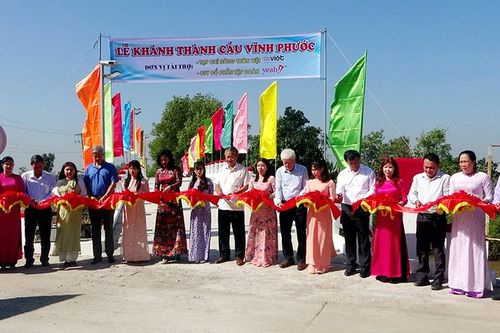 Huyện Tri Tôn khánh thành cây cầu thứ 19 do Tạp chí Nông Thôn Việt tài trợ