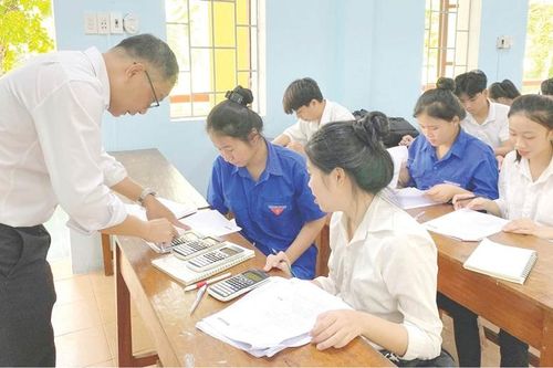Nâng tỷ lệ tốt nghiệp ở khối giáo dục thường xuyên