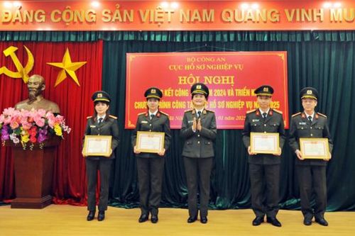 Cục Hồ sơ nghiệp vụ đẩy mạnh chuyển đổi số, ứng dụng công nghệ thông tin trong công tác hồ sơ