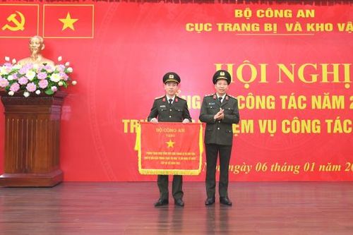 Chuẩn hóa trang bị, phương tiện đối với từng CBCS