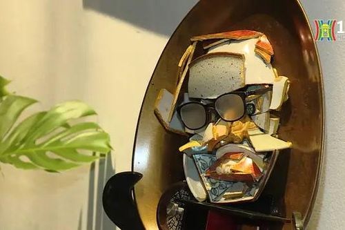 Nghệ thuật ghép gốm kết hợp sơn mài tại 'Chiêm bao'