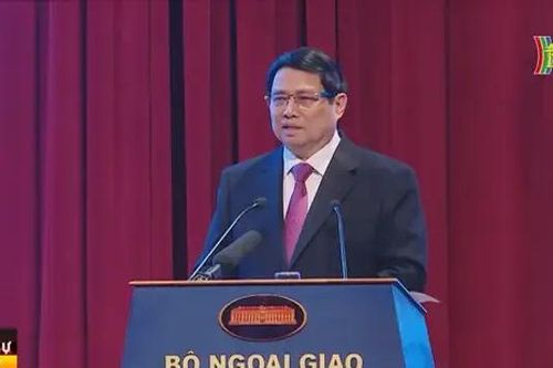 Ngoại giao phải phục vụ đắc lực cho tăng trưởng kinh tế