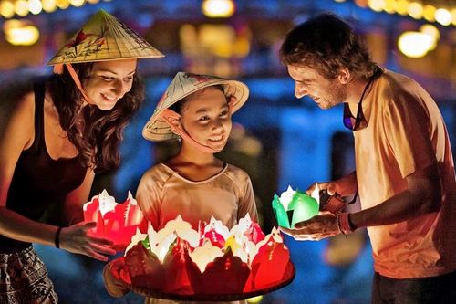 Du lịch Tết nguyên đán 2025: Việt Nam lan tỏa niềm vui với điểm nhấn lãng mạn Hội An