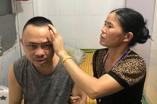 Mắc 2 bệnh ung thư, người đàn ông nhiều lần xin về nhà chờ chết vì không có tiền
