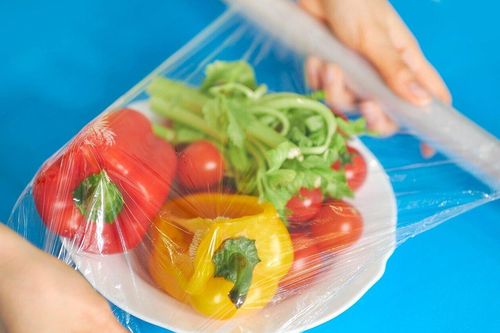 Hướng dẫn sử dụng màng bọc thực phẩm đúng cách