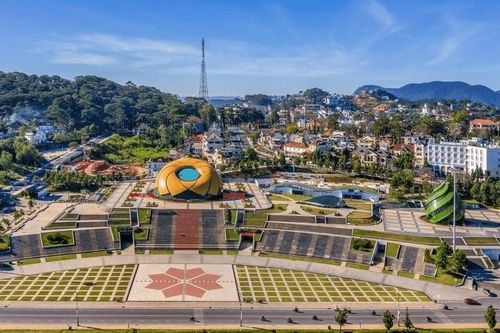 Quảng trường Lâm Viên ở Đà Lạt có gì hấp dẫn?