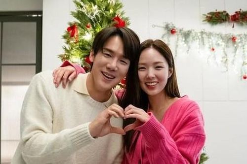 When The Phone Rings: Yeon Seok nói gì về Soo Bin mà khán giả thấy mờ ám?