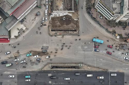 Dỡ rào thi công tại nút Giải Phóng - Kim Đồng: Tình trạng ùn tắc 'hạ nhiệt'