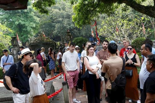 Năm 2024, ngành du lịch Việt Nam thu khoảng 840.000 tỷ đồng