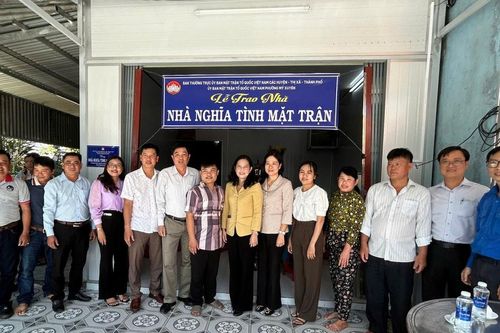 An Giang: Bàn giao nhà Nghĩa tình Mặt trận