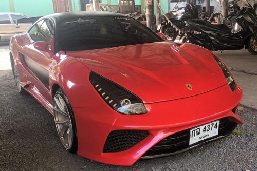 Toyota Celica biến hình thành siêu xe Ferrari F12berlinetta