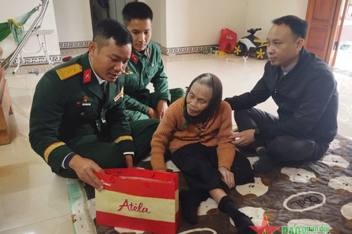 Xây 'thế trận lòng dân' bằng công tác dân vận