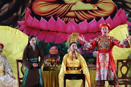 Xúc động khi Tăng Ni sinh diễn nhạc kịch kể cuộc đời đức vua thành Phật
