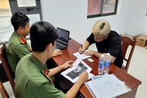 Xúc phạm lãnh tụ, TikToker bị xử phạt 30 triệu đồng