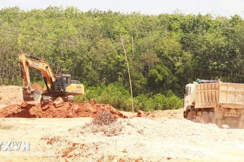Giải quyết dứt điểm mặt bằng 3 cầu vượt cao tốc Vạn Ninh-Cam Lộ