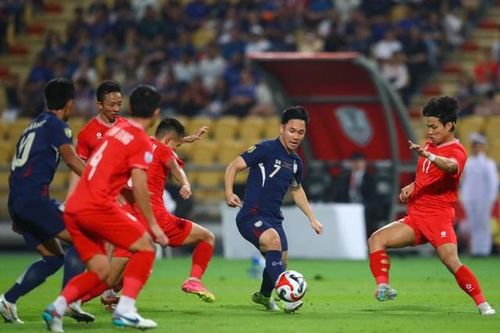 Pha lập công thiếu fair-play của Supachok dẫn đầu cuộc bình chọn bàn thắng đẹp