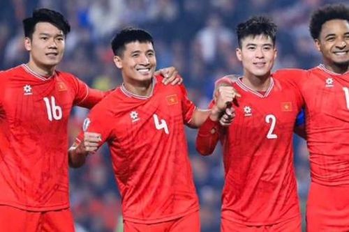 Dàn tuyển thủ Việt Nam vô địch ASEAN Cup: Những người chồng, người cha hạnh phúc
