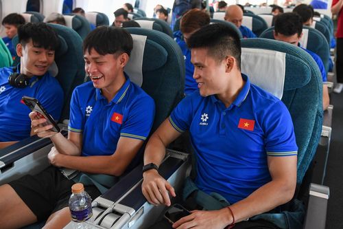 Đương kim vô địch Asean cup 2024 được chào đón trên chuyến bay của Vietnam Airlines