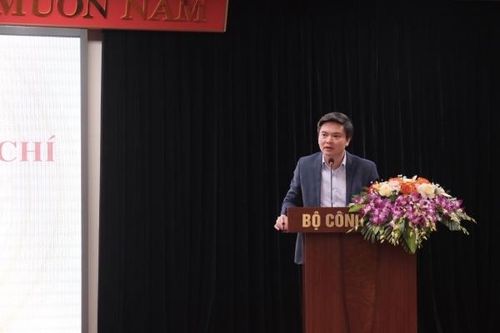 Khẩn trương xây dựng văn bản liên quan đến Luật Điện lực