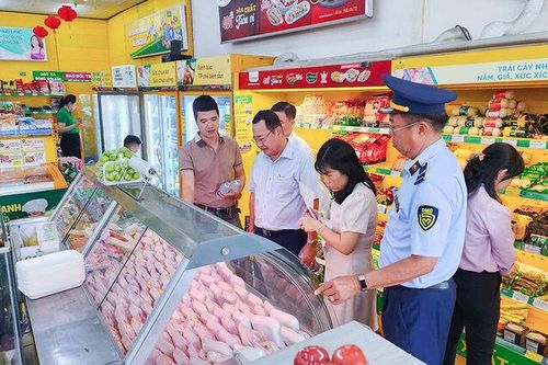 Đảm bảo an toàn thực phẩm và bình ổn thị trường Tết