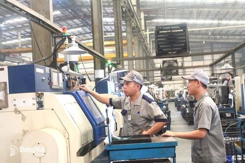 Công nhân và những sáng kiến đổi mới trong sản xuất