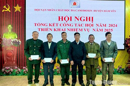 Hàm Yên tiếp tục vận động các nguồn lực chăm sóc nạn nhân chất độc Da cam/Dioxin