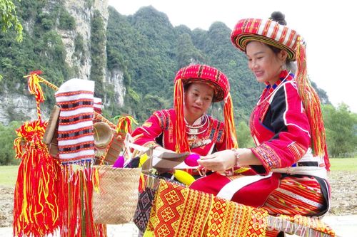 Lâm Bình triển khai nhiều hoạt động tại Lễ hội Lồng Tông